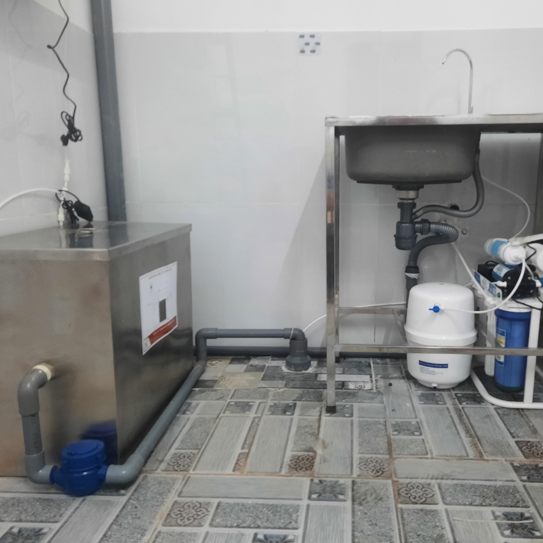 He-thong-xu-ly-nuoc-thai-300 lit-gio